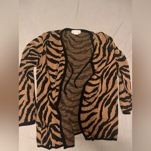 TRENDY ZEBRA Carolyn Strauss Black and Tan Knit Top